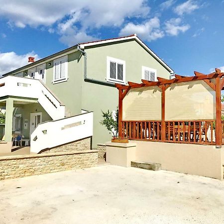 Apartmani Nina I Niko 乌格连 外观 照片