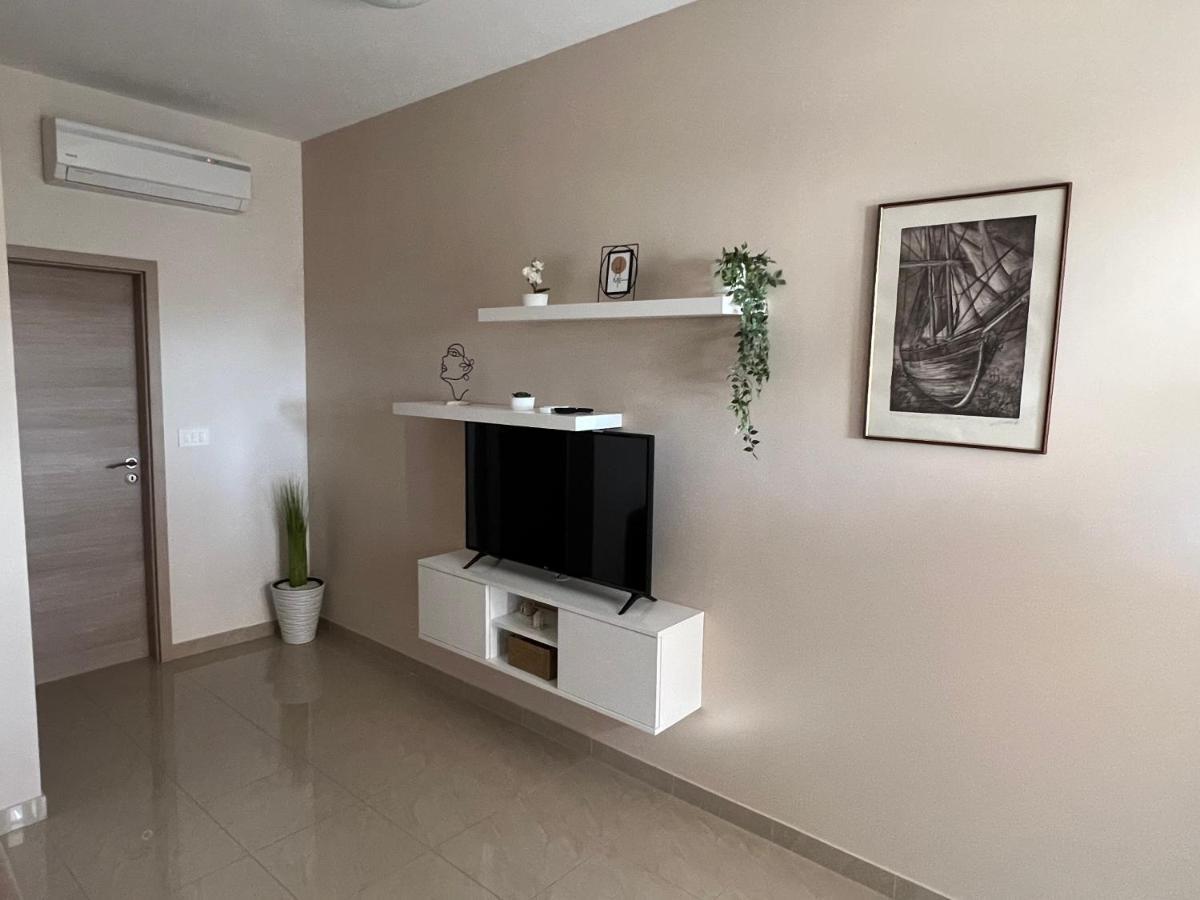 Apartmani Nina I Niko 乌格连 客房 照片