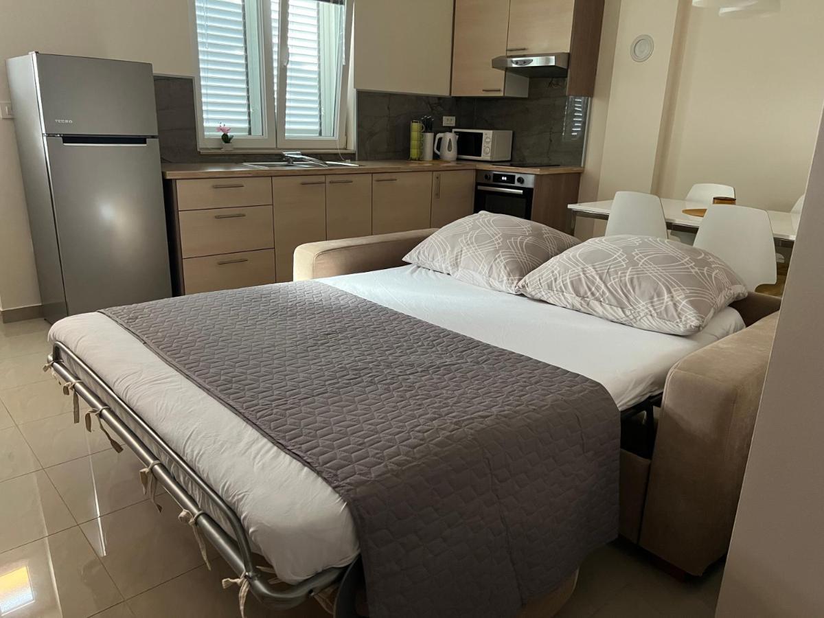 Apartmani Nina I Niko 乌格连 客房 照片