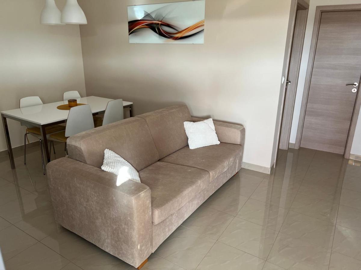 Apartmani Nina I Niko 乌格连 客房 照片