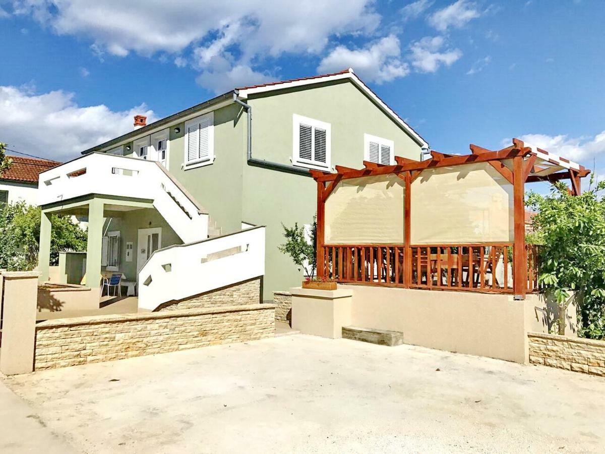 Apartmani Nina I Niko 乌格连 外观 照片